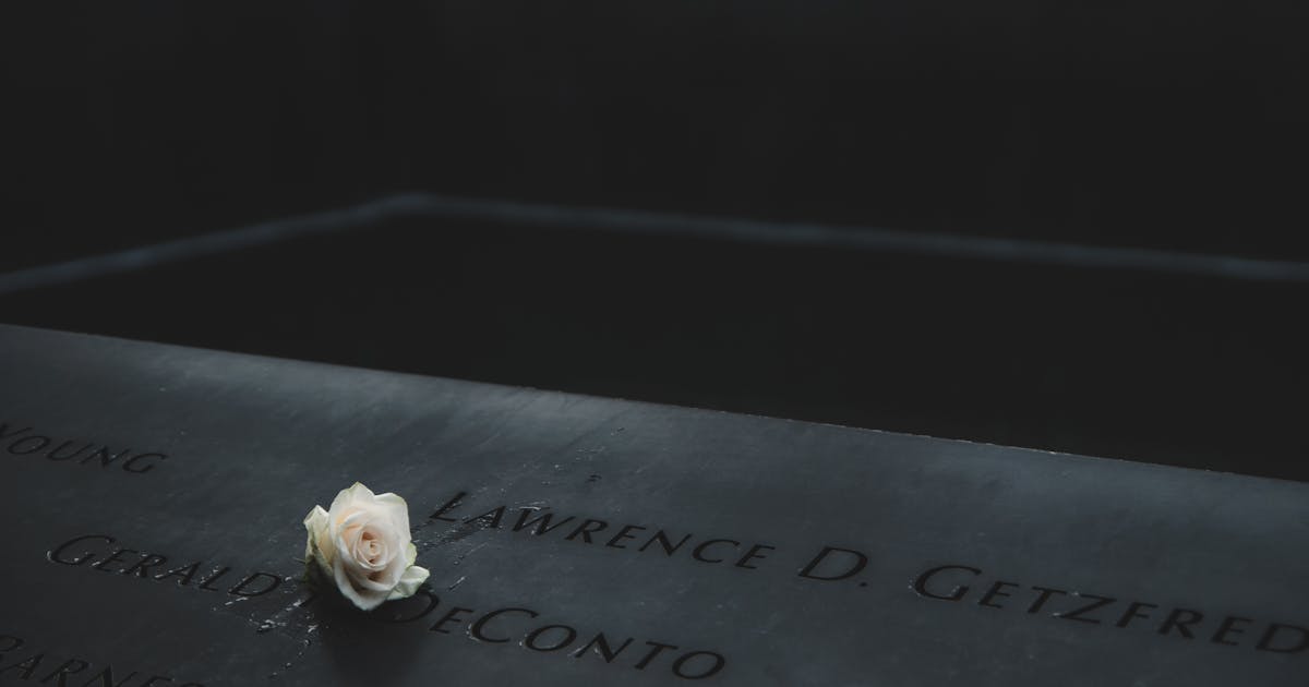 Memorial QR Code: How to Create One for a Headstone